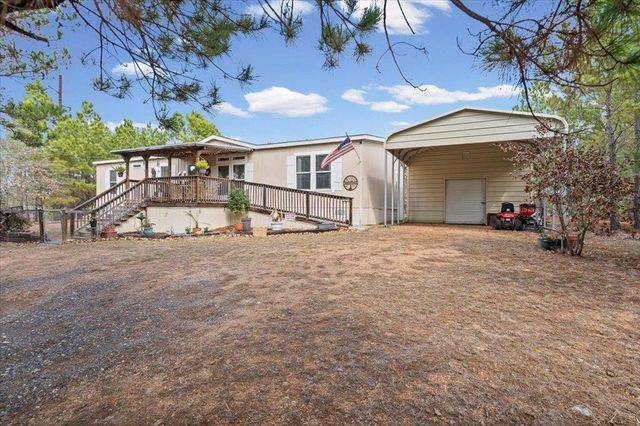 198 Pine Shadows LN, Bastrop, TX 78602