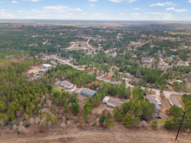 198 Pine Shadows LN, Bastrop, TX 78602