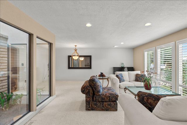 1121 Pyrite Way, Modesto, CA 95355