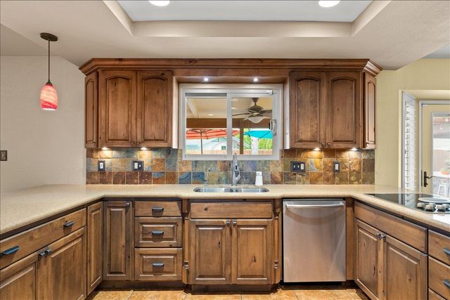 1121 Pyrite Way, Modesto, CA 95355