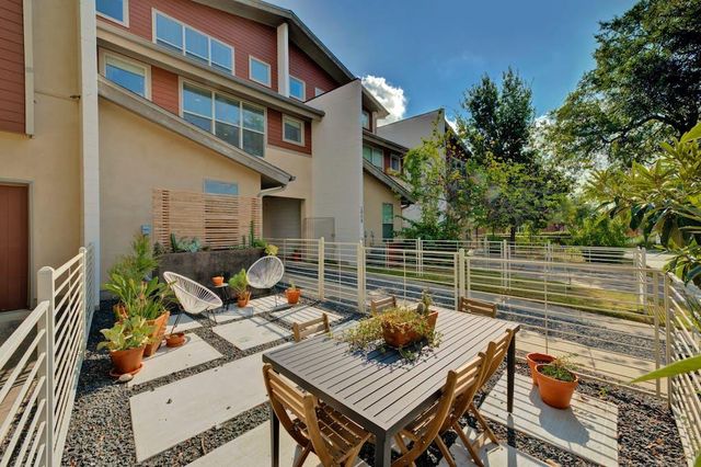 2608 E 6th ST 2, Austin, TX 78702