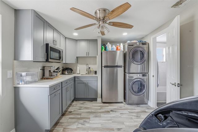 7313 BROOKVIEW CIRCLE, Tampa, FL 33634