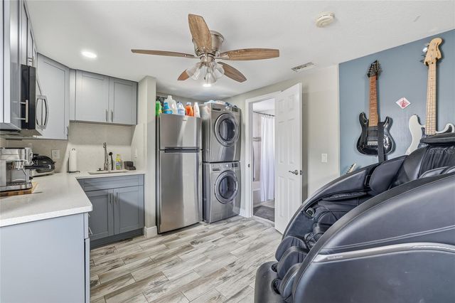 7313 BROOKVIEW CIRCLE, Tampa, FL 33634