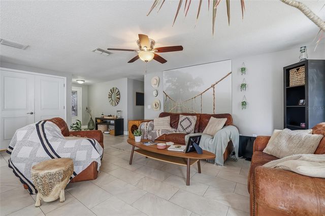 7313 BROOKVIEW CIRCLE, Tampa, FL 33634