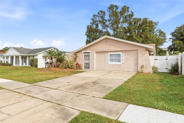 7313 BROOKVIEW CIRCLE, Tampa, FL 33634