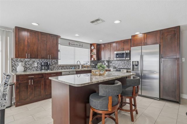 7313 BROOKVIEW CIRCLE, Tampa, FL 33634