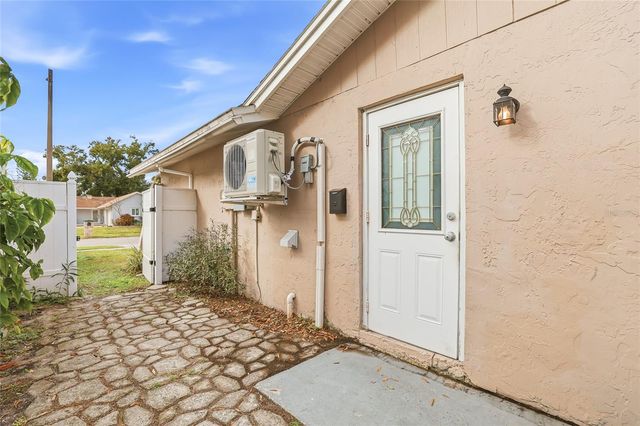 7313 BROOKVIEW CIRCLE, Tampa, FL 33634