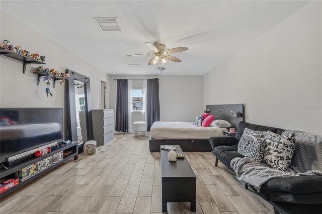 7313 BROOKVIEW CIRCLE, Tampa, FL 33634