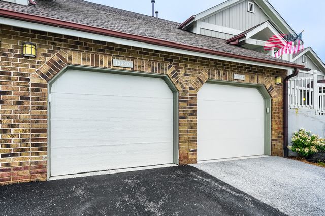 13340 S Oakview Court V2, Palos Heights, IL 60463