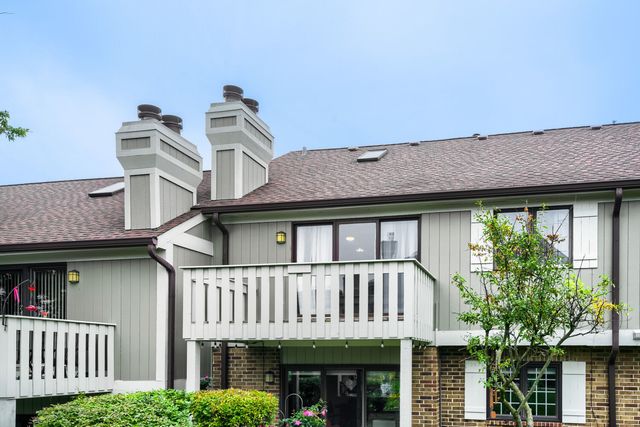 13340 S Oakview Court V2, Palos Heights, IL 60463