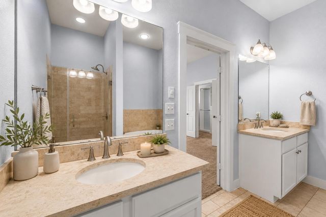 2520 Bluebonnet LN 52, Austin, TX 78704