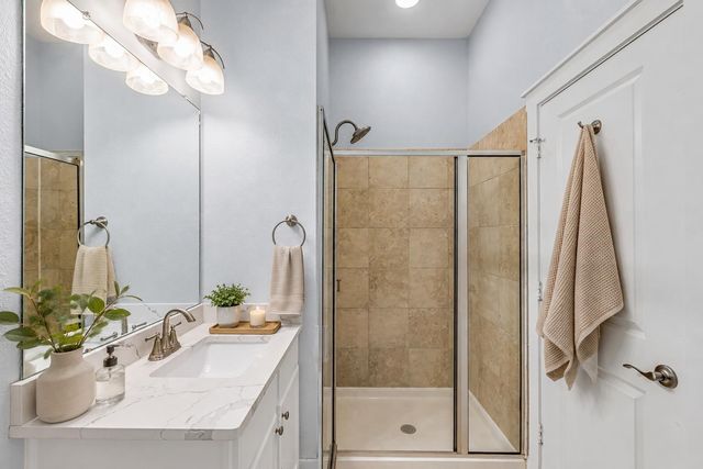 2520 Bluebonnet LN 52, Austin, TX 78704