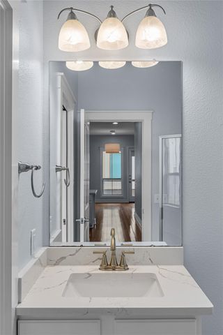 2520 Bluebonnet LN 52, Austin, TX 78704