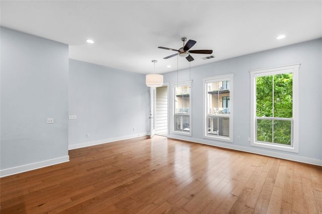 2520 Bluebonnet LN 52, Austin, TX 78704