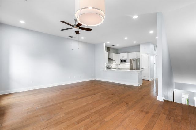 2520 Bluebonnet LN 52, Austin, TX 78704
