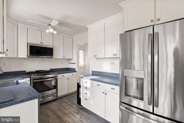 4027 MAPLE ST, Fairfax, VA 22030