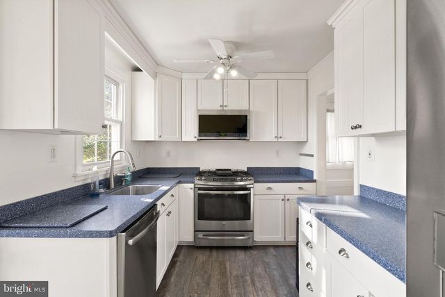 4027 MAPLE ST, Fairfax, VA 22030