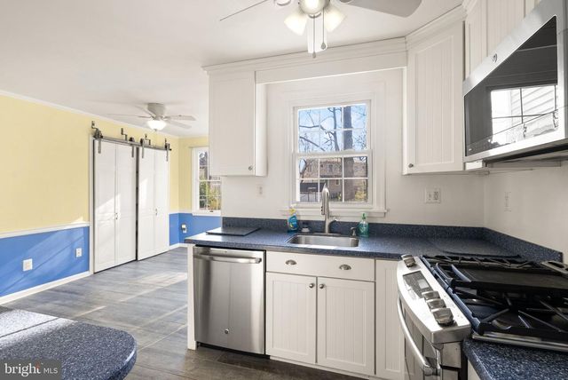 4027 MAPLE ST, Fairfax, VA 22030