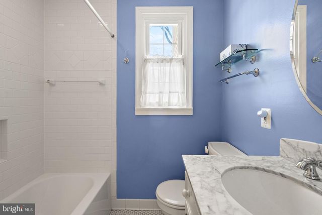 4027 MAPLE ST, Fairfax, VA 22030