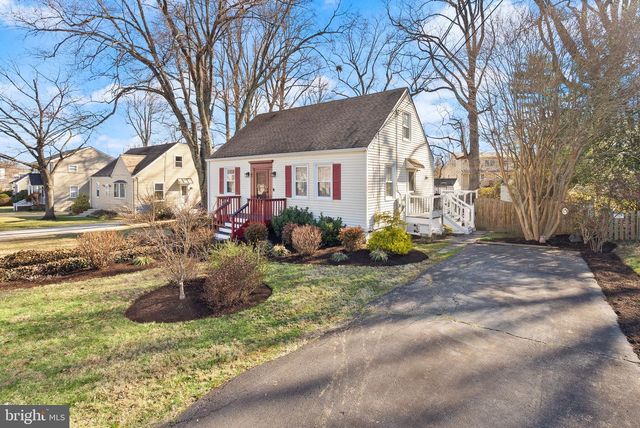 4027 MAPLE ST, Fairfax, VA 22030