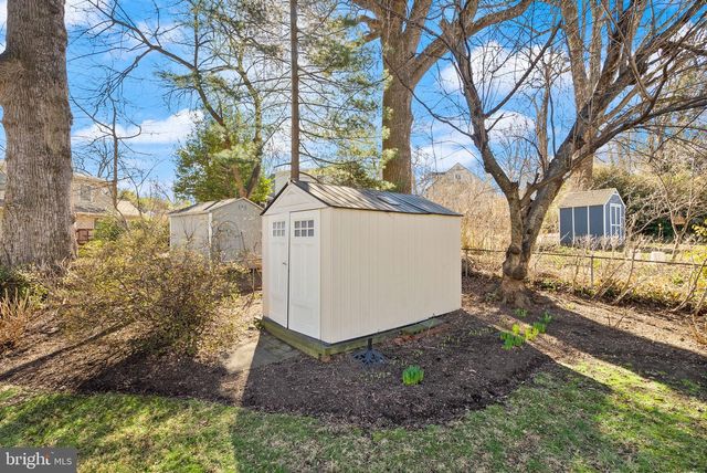 4027 MAPLE ST, Fairfax, VA 22030