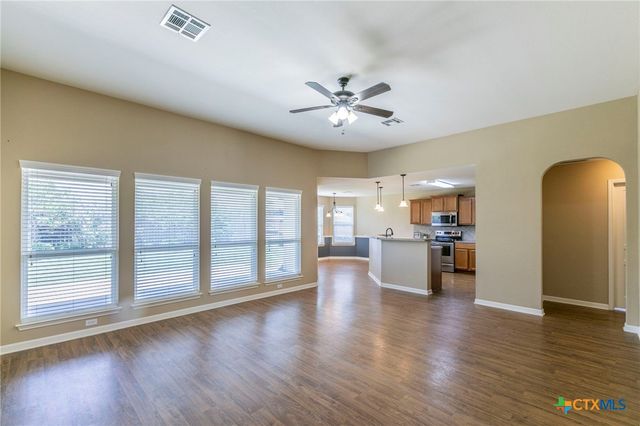 1126 Neuberry Cliffe, Temple, TX 76502