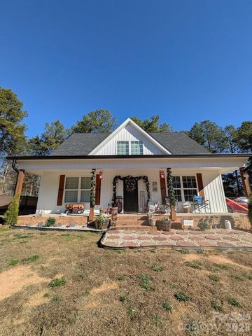 4592 Reid Road, Edgemoor, SC 29712