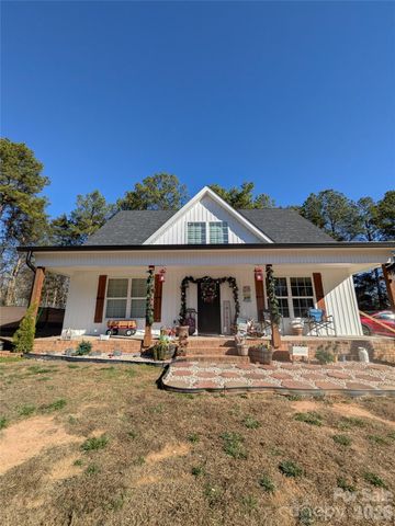 4592 Reid Road, Edgemoor, SC 29712