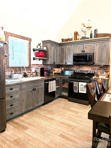 4592 Reid Road, Edgemoor, SC 29712