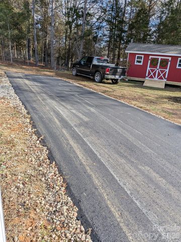 4592 Reid Road, Edgemoor, SC 29712