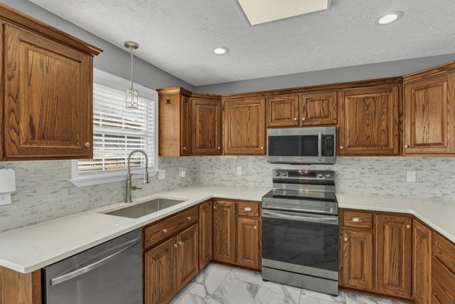 546 Heartland Ln, Murfreesboro, TN 37127