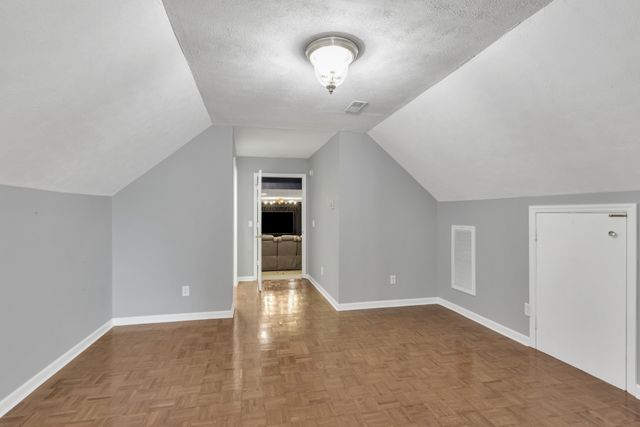 546 Heartland Ln, Murfreesboro, TN 37127