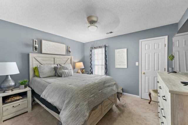 1567 SISKIN DR, Cordova, TN 38016
