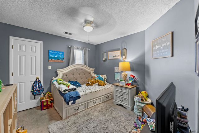 1567 SISKIN DR, Cordova, TN 38016