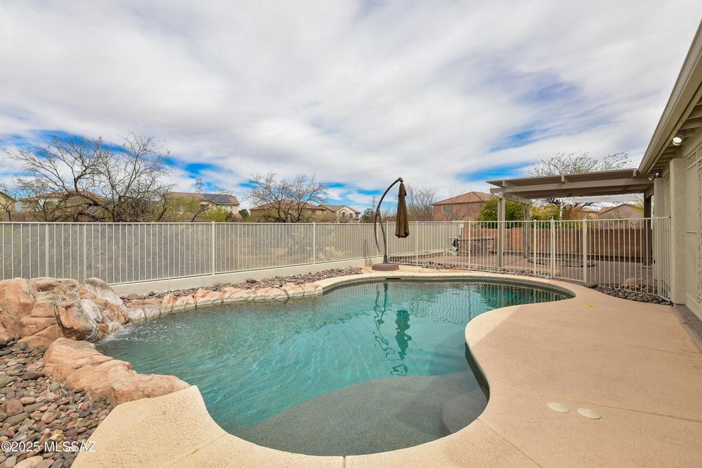 14292 S Via Trujal, Sahuarita, AZ 85629