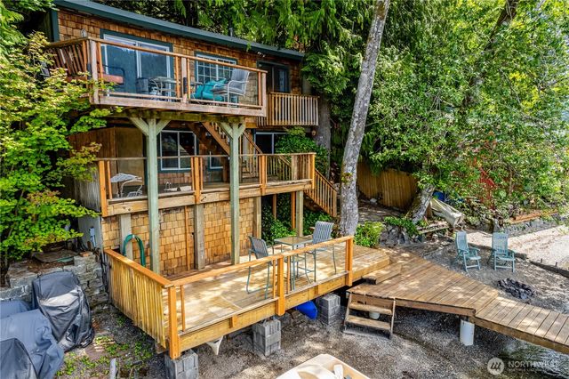 35030 North Shore Drive, Mount Vernon, WA 98274