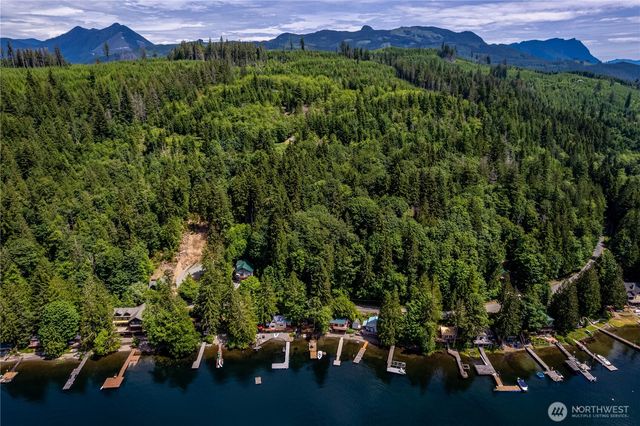 35030 North Shore Drive, Mount Vernon, WA 98274