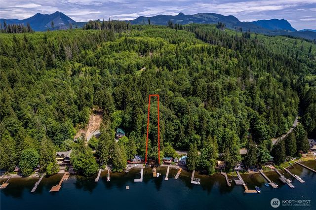 35030 North Shore Drive, Mount Vernon, WA 98274
