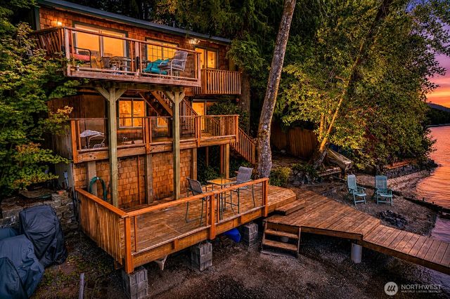 35030 North Shore Drive, Mount Vernon, WA 98274