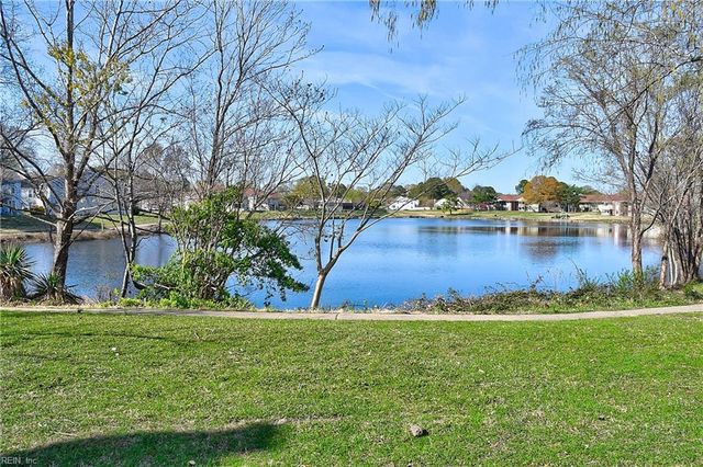 4072 Thomas Jefferson DR, Virginia Beach, VA 23452