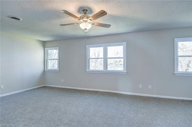 4072 Thomas Jefferson DR, Virginia Beach, VA 23452