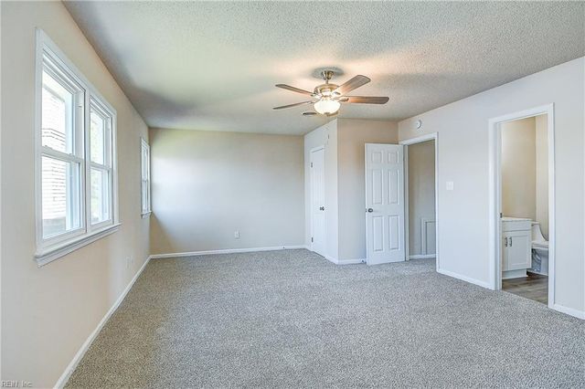 4072 Thomas Jefferson DR, Virginia Beach, VA 23452