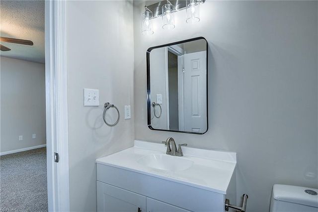 4072 Thomas Jefferson DR, Virginia Beach, VA 23452