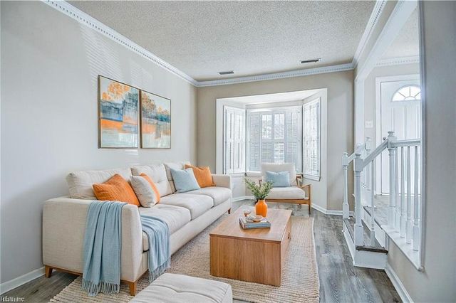 4072 Thomas Jefferson DR, Virginia Beach, VA 23452