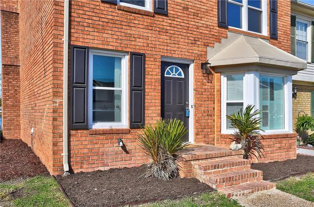 4072 Thomas Jefferson DR, Virginia Beach, VA 23452
