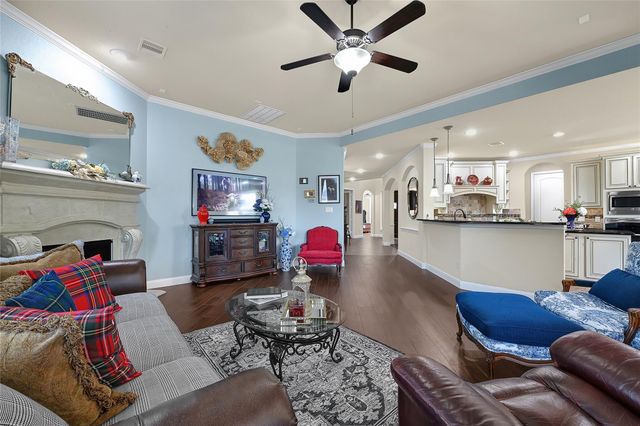 1110 Parkers Creek Lane, Friendswood, TX 77546