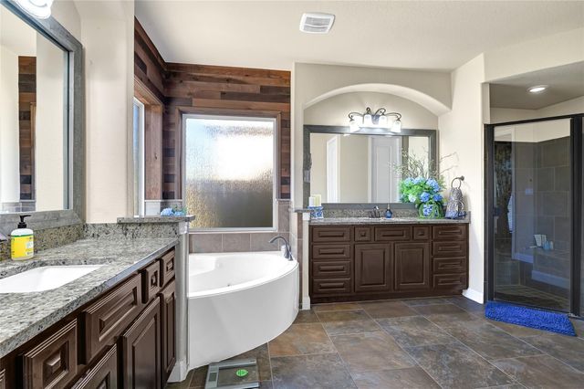 1110 Parkers Creek Lane, Friendswood, TX 77546