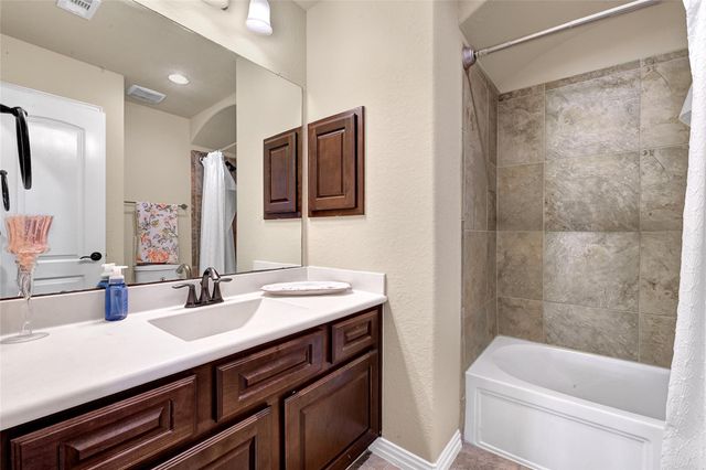 1110 Parkers Creek Lane, Friendswood, TX 77546