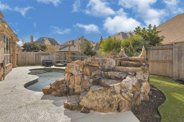 1110 Parkers Creek Lane, Friendswood, TX 77546