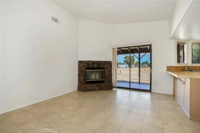 10133 E Avenue R8 Avenue, Littlerock, CA 93543